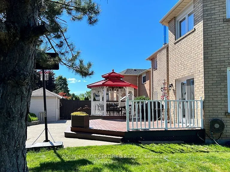 5239 Creditview Rd #UPP LVL — Photo 13