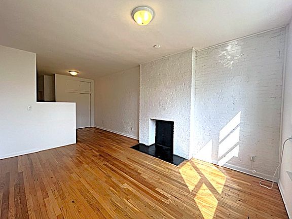 2nd image of 227 E 5th St APT 5FE