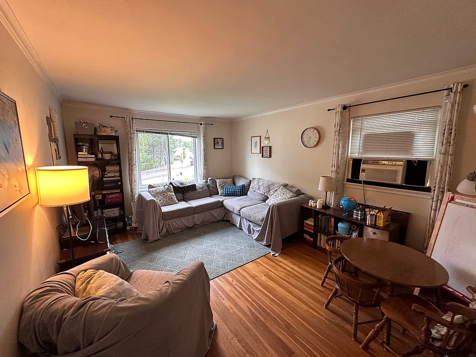 182 Summit Ave #1