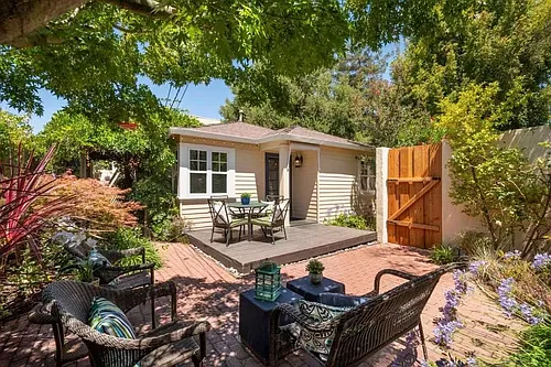412 Pepper Ave Photo 1
