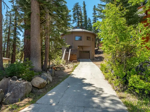 225 Convict Dr, Mammoth Lakes, CA 93546