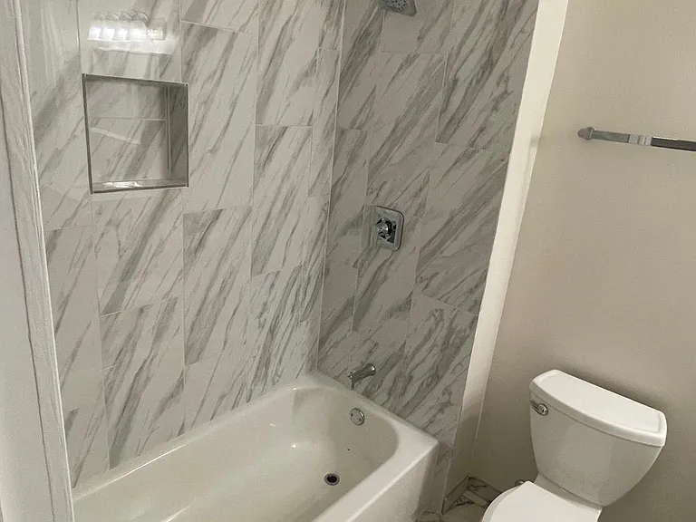 959 Myrtle St NE #1 — Photo 13