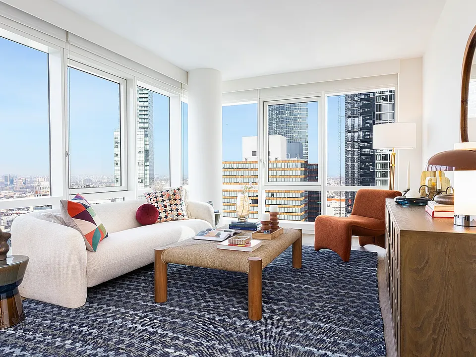 26-38 Jackson Ave #18D