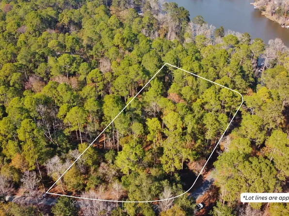 Tallavana Trl, Havana, FL 32333