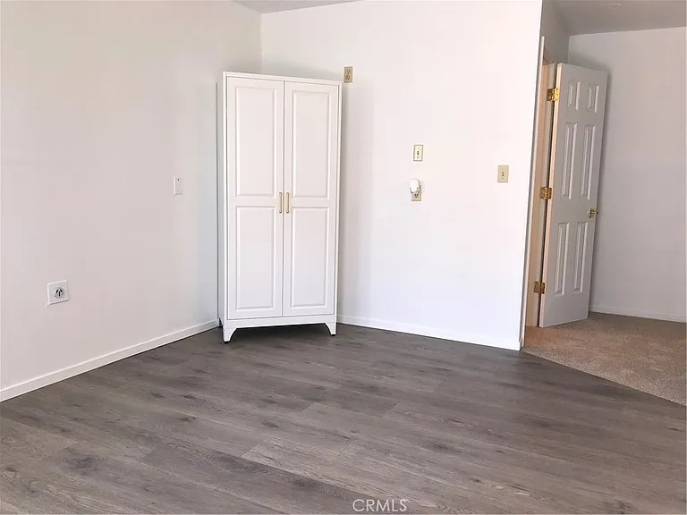 845 3rd St — Photo 22