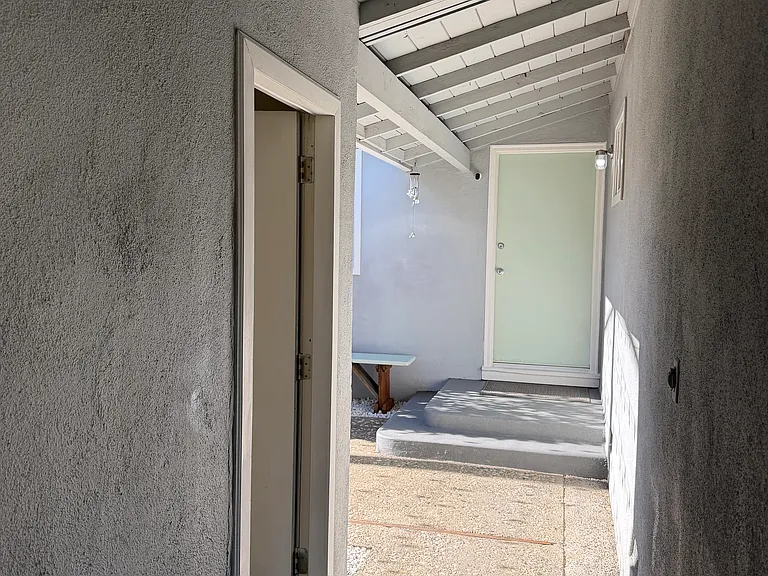 front entry to courtyard
