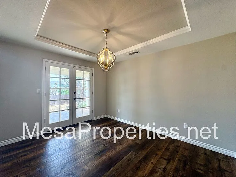 7891 Corona Ave — Photo 7
