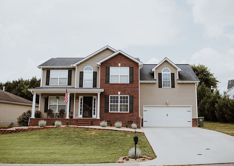 1st image of 4841 Creekrock Ln