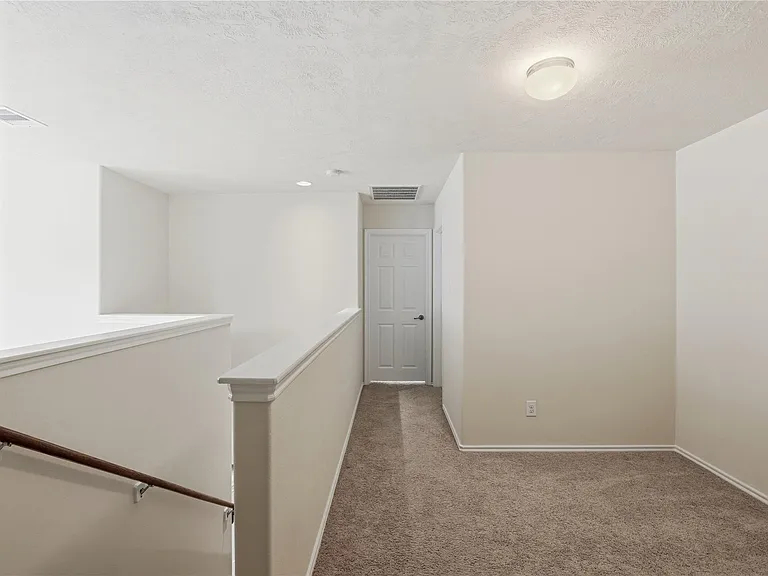 323 Bloomhill Pl — Photo 10