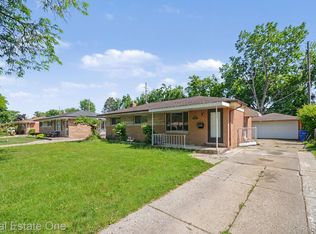 2510 Lincoln Dr, Warren, MI 48092
