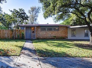 322 Springwood Ln, San Antonio, TX 78216