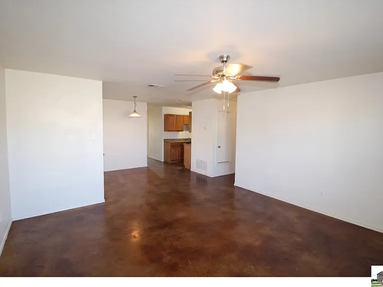 2923 Starlight Dr #B — Photo 2