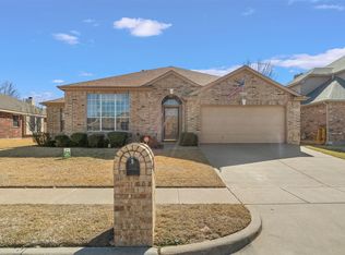 5332 Ridge View Dr, Watauga, TX 76137