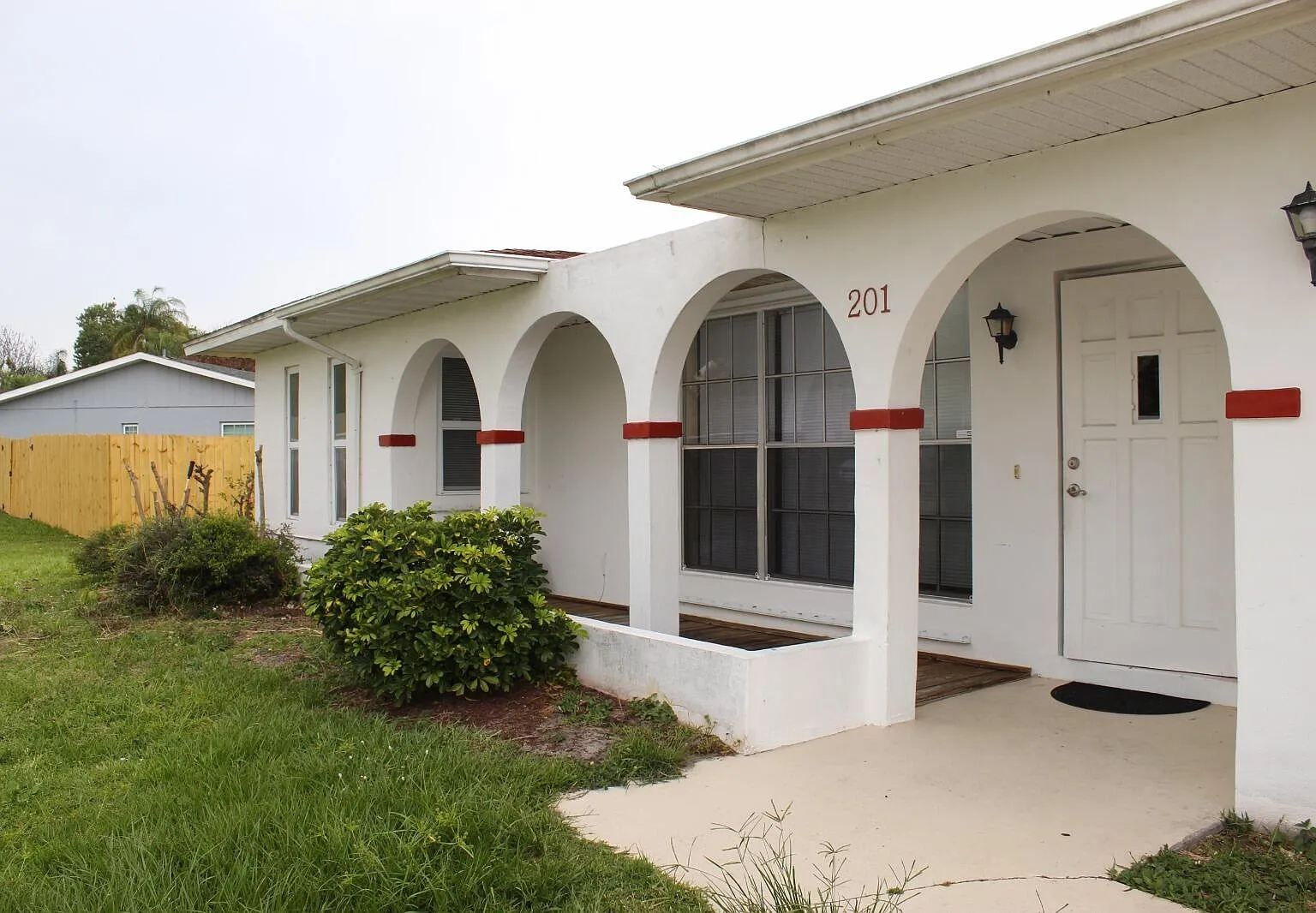 2 bed, 2.0 bath, 1389 sqft, $2,350 — Photo 2