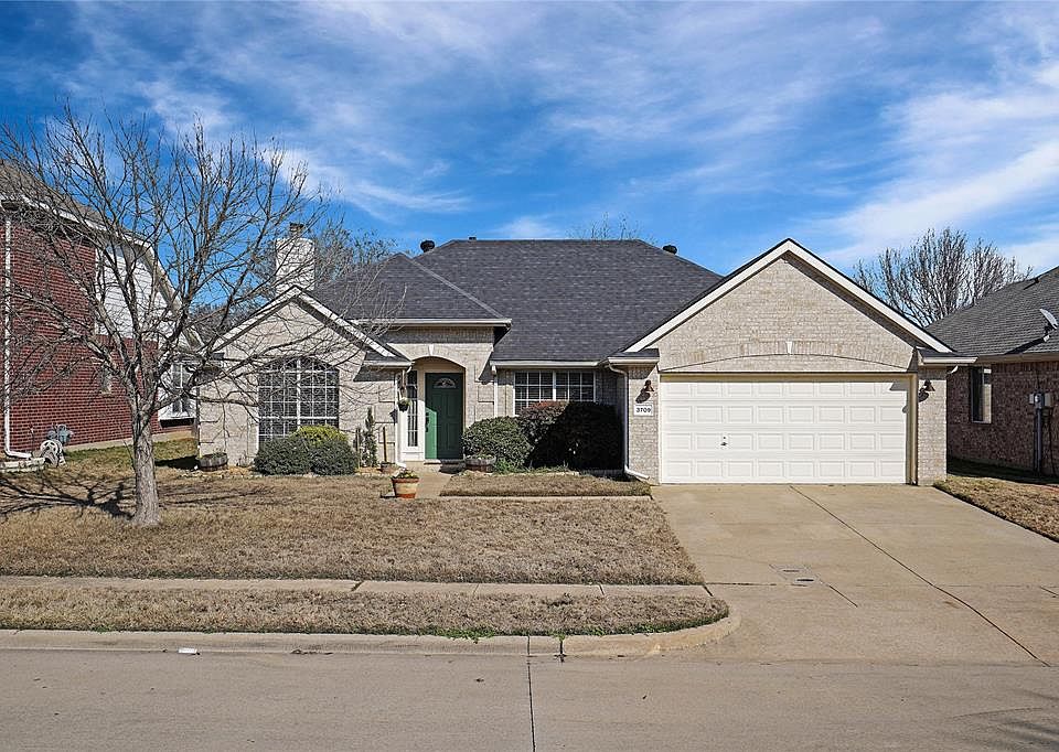 1st image of 3709 Lake Country Dr