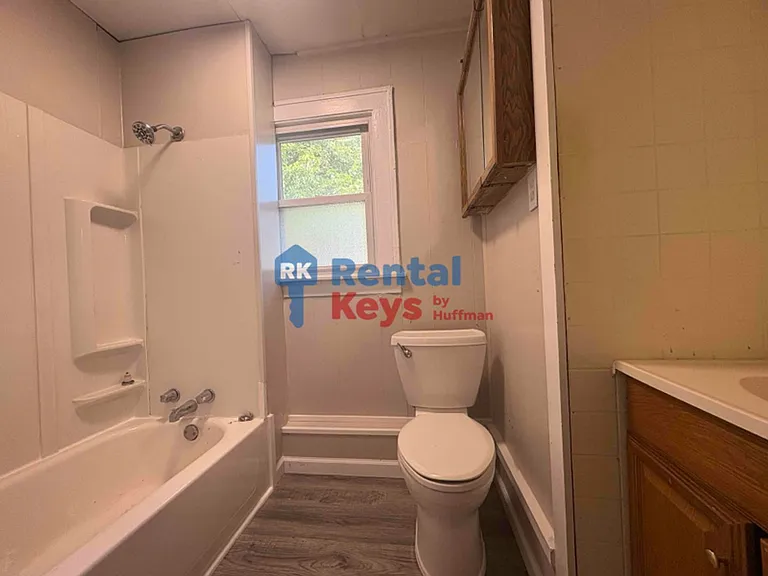 1418 Jackson Ave — Photo 16