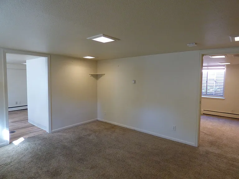 609 Terry Street — Photo 7