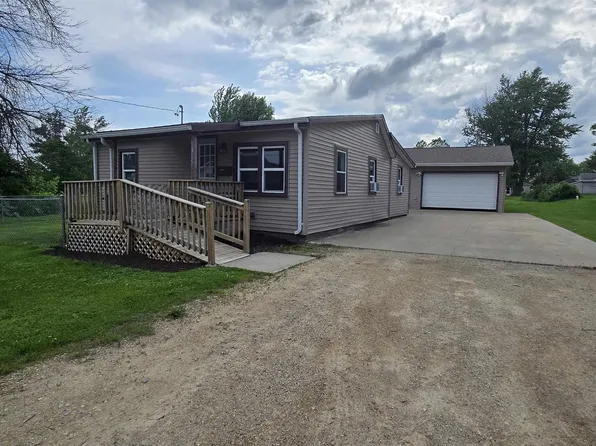 9405 South McKinley Street, Lancaster, WI 53813
