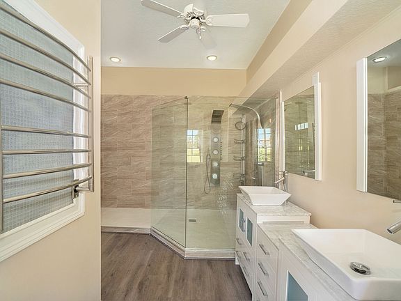 4th image of 1735 Saint Tropez Ct