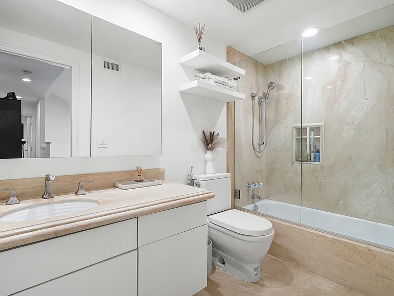 2355 Stormcroft Ct — Photo 15