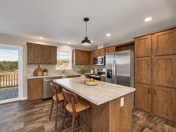 3rd image of 14 Colony Way