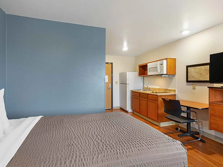 Studio Suite - 1 Full Bed