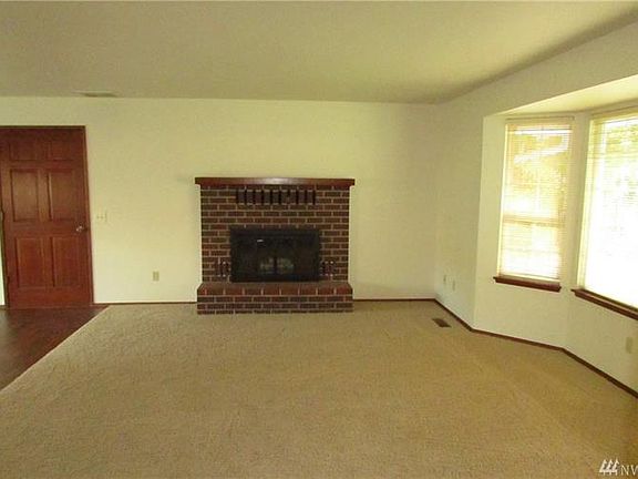 2nd image of 4506 Juli Ct SE