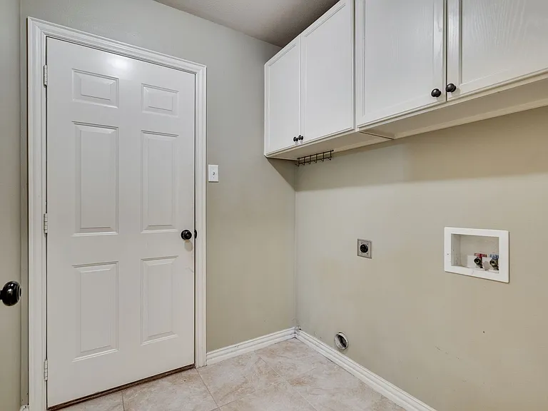1001 Porter Pl — Photo 25
