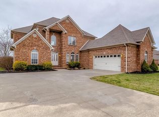 218 Colonial Dr, Versailles, KY 40383