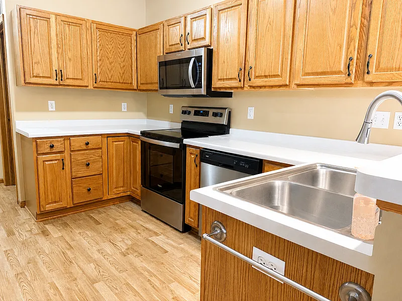 2 bed, 2.0 bath, 1298 sqft, $1,800 — Photo 3