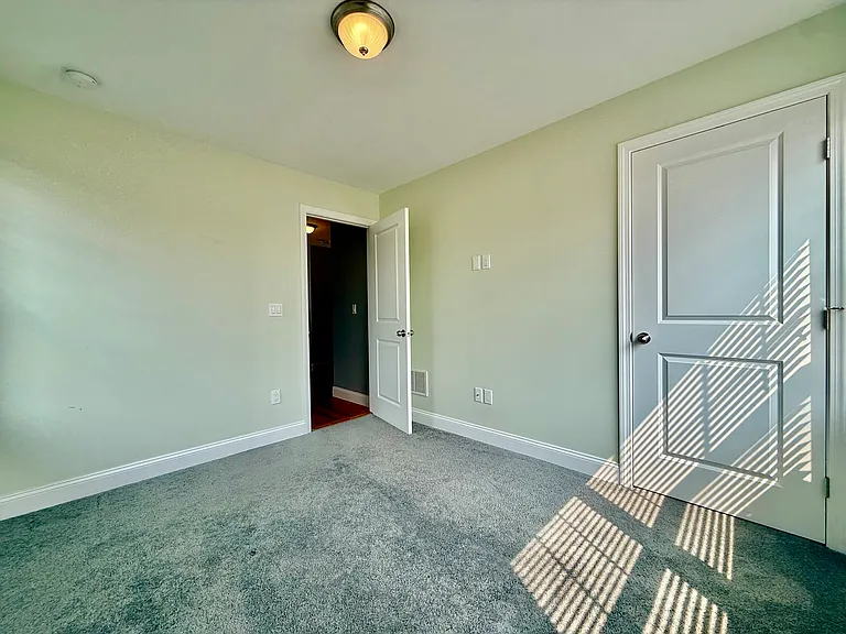 52 Bedlow Ave — Photo 20