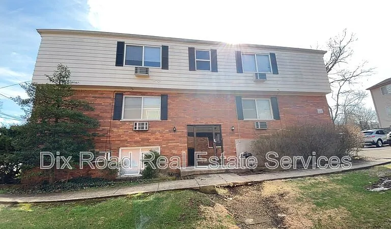 5877 Shadymist Ln #3 — Photo 1
