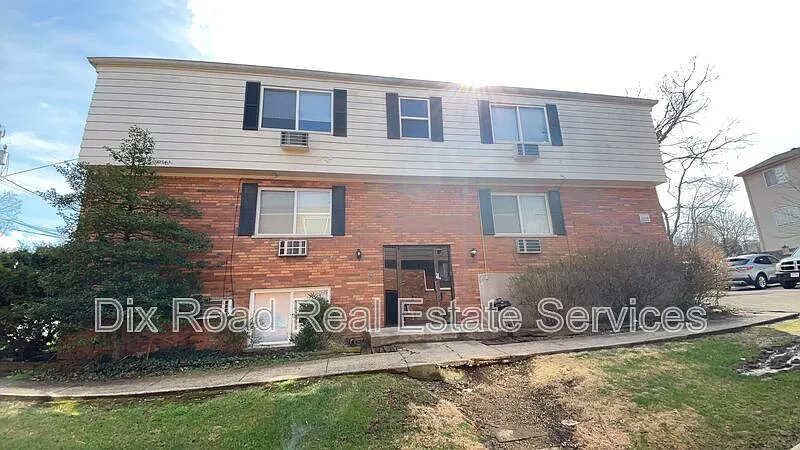5877 Shadymist Ln #3