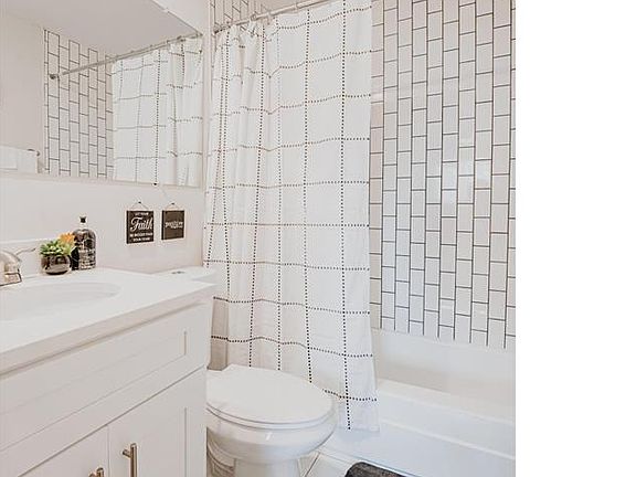 5th image of 3320 Greenwood Blvd #11