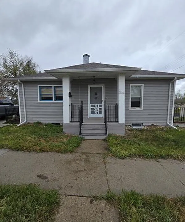 1138 W 11th St #A-1