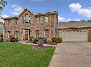 2025 Golfway Dr, Aliquippa, PA 15001