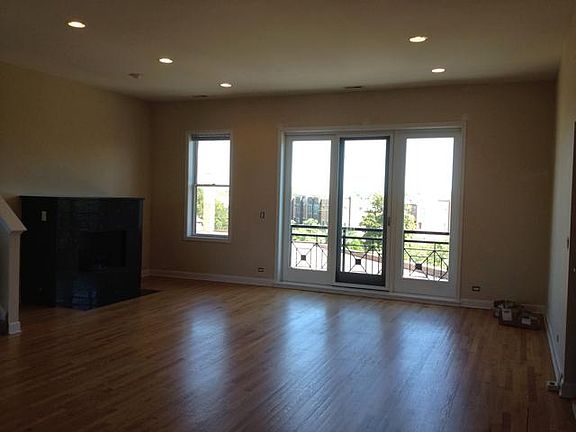 4th image of 3440 N Elston Ave