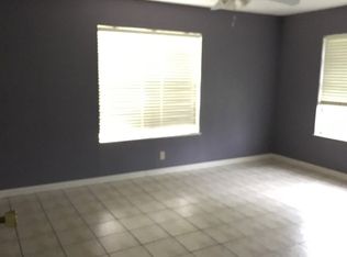 1105 N Shary Blvd, Alton, TX 78573