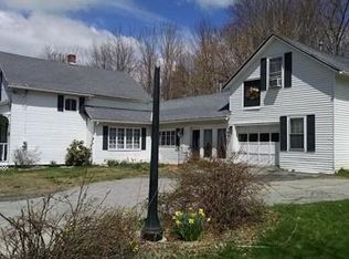 39 Oxford Rd, Charlton, MA 01507