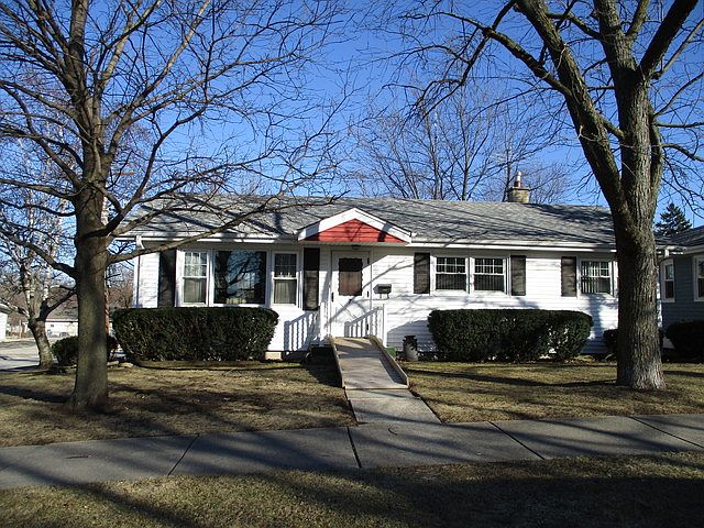 1st image of 7 S Wilmette Ave