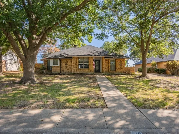 218 Pueblo Dr, Waxahachie, TX 75165