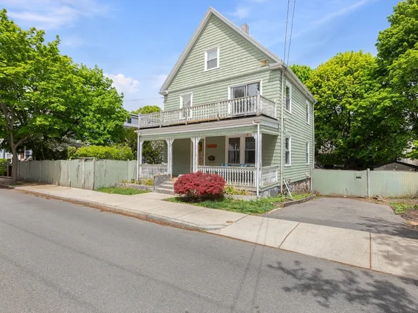 30 Hutchinson St, Winthrop, MA 02152