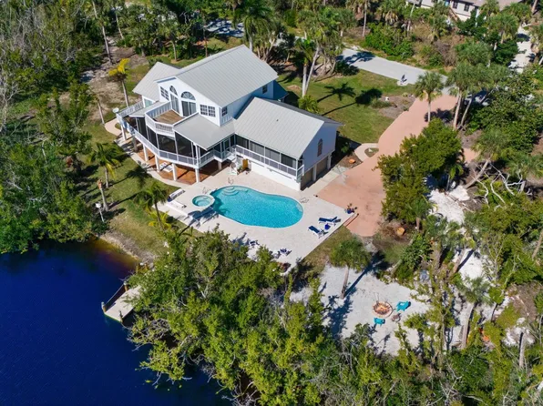 6090 Dinkins Lake Rd, Sanibel, FL 33957