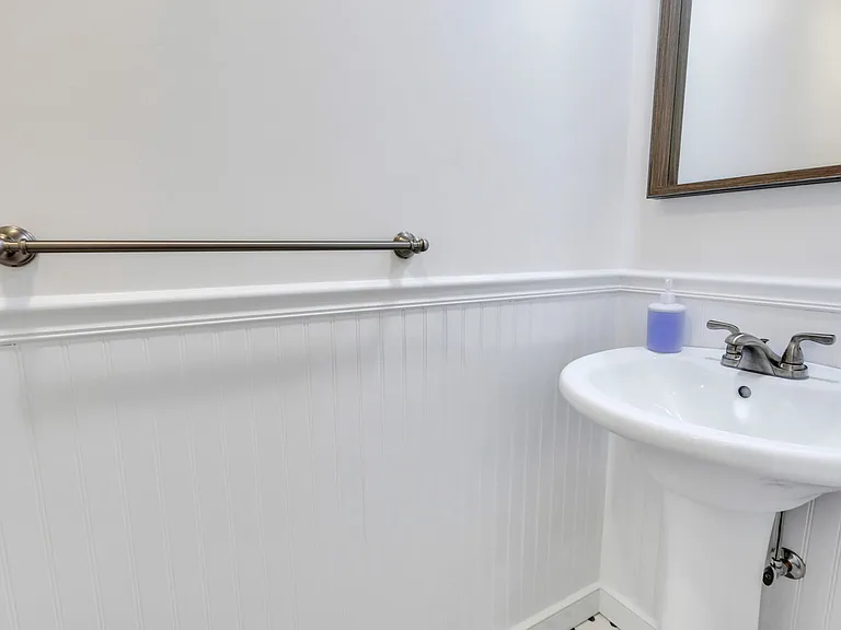 5120 Sound Ave — Photo 22