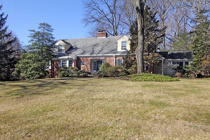 1st image of 45 Woodfield Dr