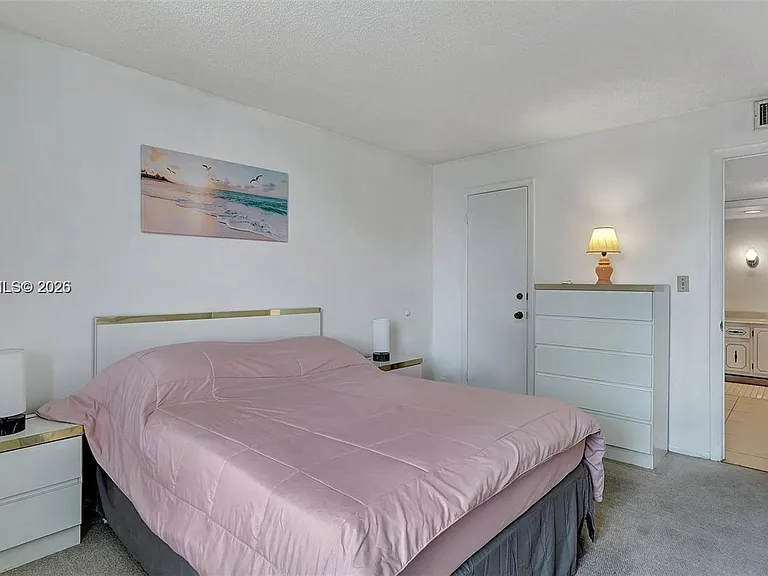 3015 N Ocean Blvd #3J — Photo 18
