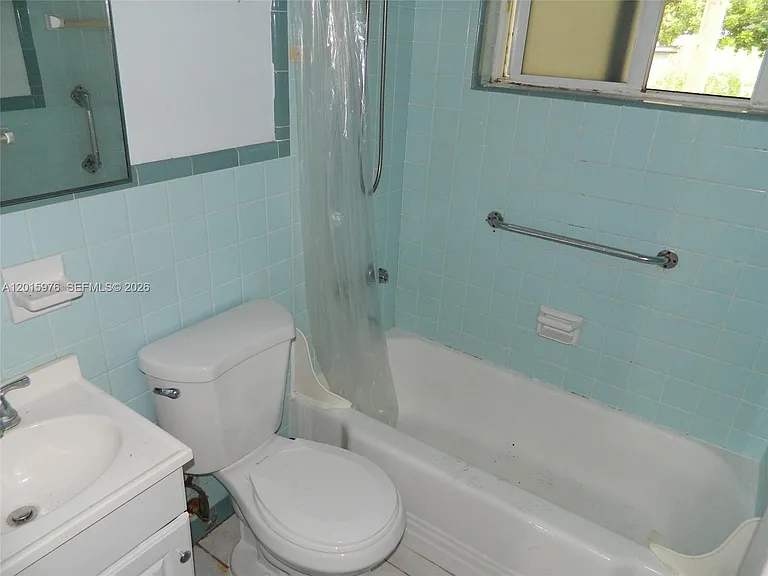 1340 SW 34th Ave — Photo 17