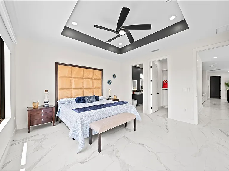 2636 Surfside Blvd — Photo 30