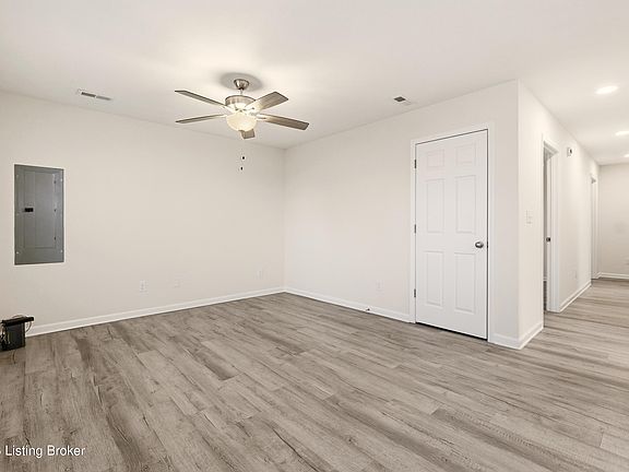 4th image of 212 Chandler St