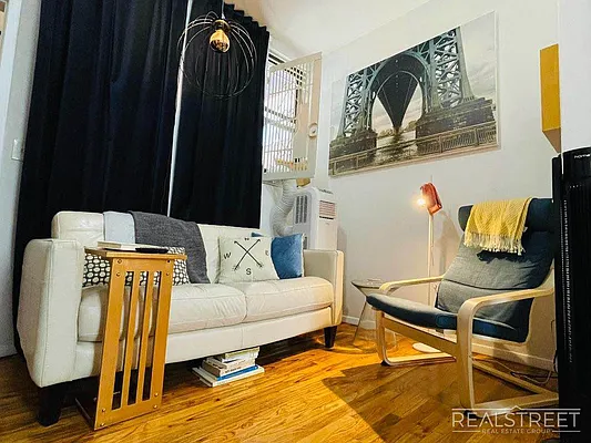 Rented by Real Street Inc | media 3